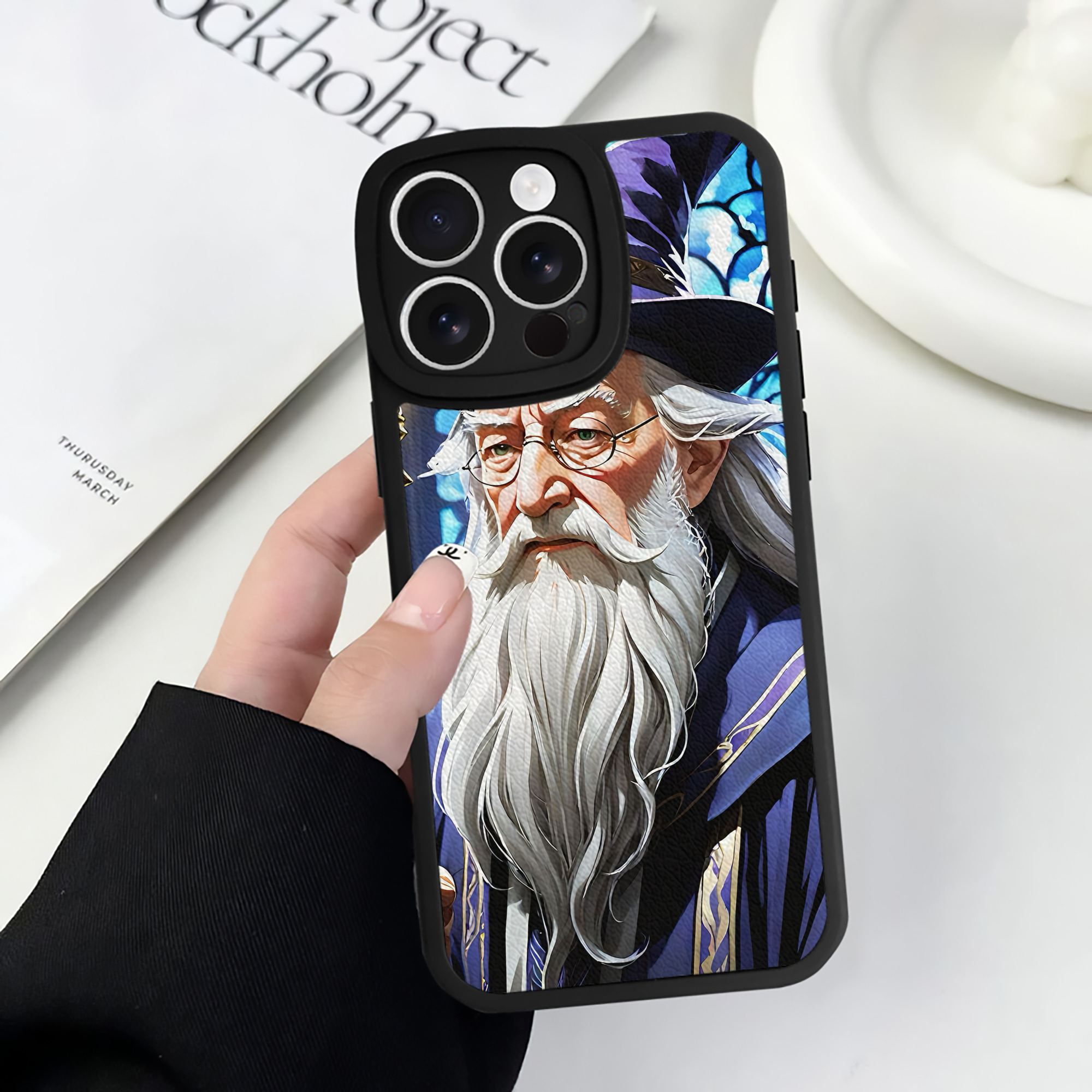 （画像用） Harry Potter ハリー・ポッターシリーズ 【iPhone 16シリーズ対応】シリコンスマホケース（レザー調） 材質：シリコン